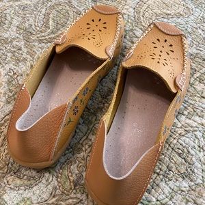 Tan Leather Loafers, worn once, Size 38 (6.5)